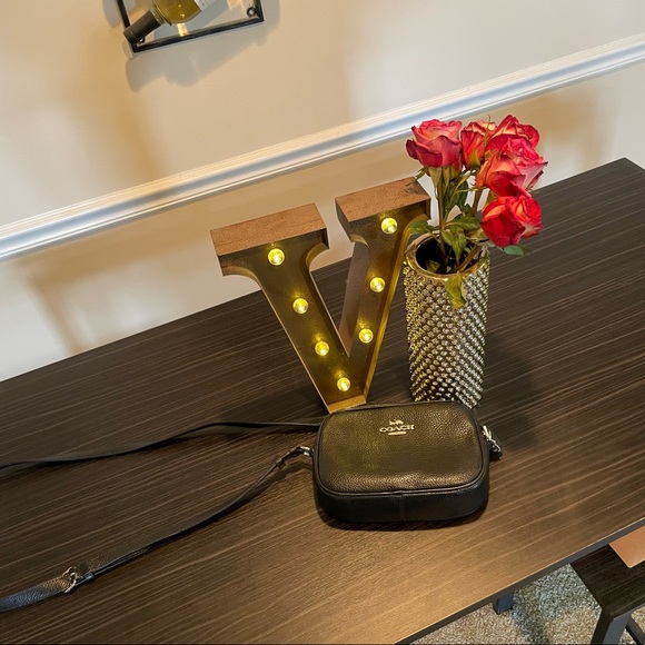 Coach Bag! - Picture 8 of 9